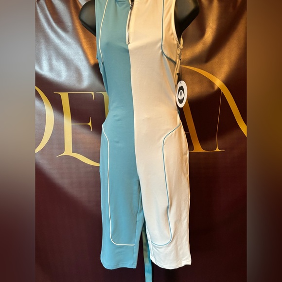 Women's Blue & White Sleeveless Color Block Sporty Romper - Picture 10 of 11